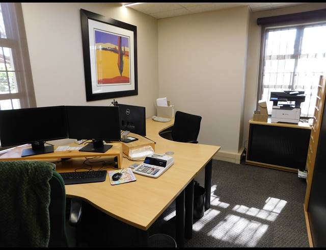 120M² OFFICE TO LET IN ROBINDALE
